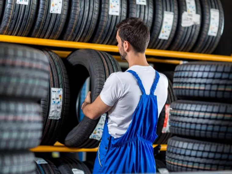 Menderes Oto Lastikçi